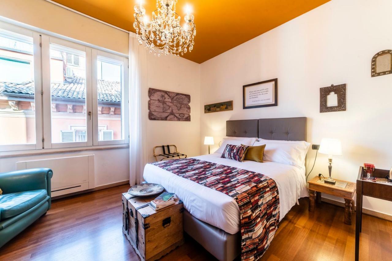 Camera Matrimoniale/Doppia con Letti Singoli con Bagno Privato Esterno