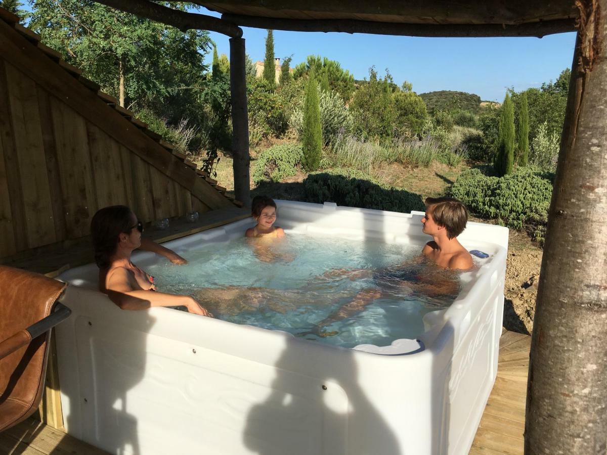 Holiday Home,885504682:JPEG