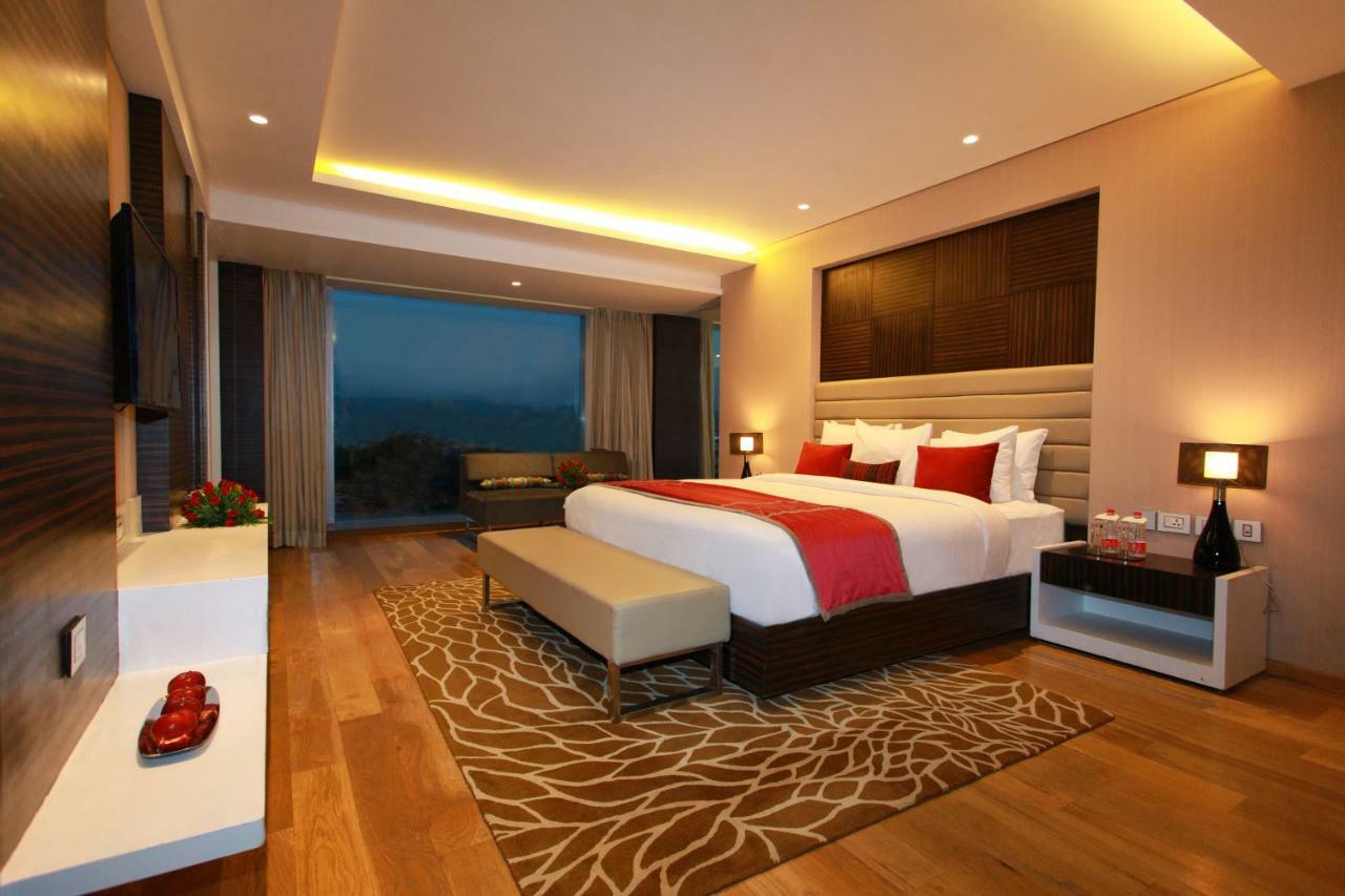 Suite-Enjoy 20% off on Food & Soft Beverages and Spa, In room dining