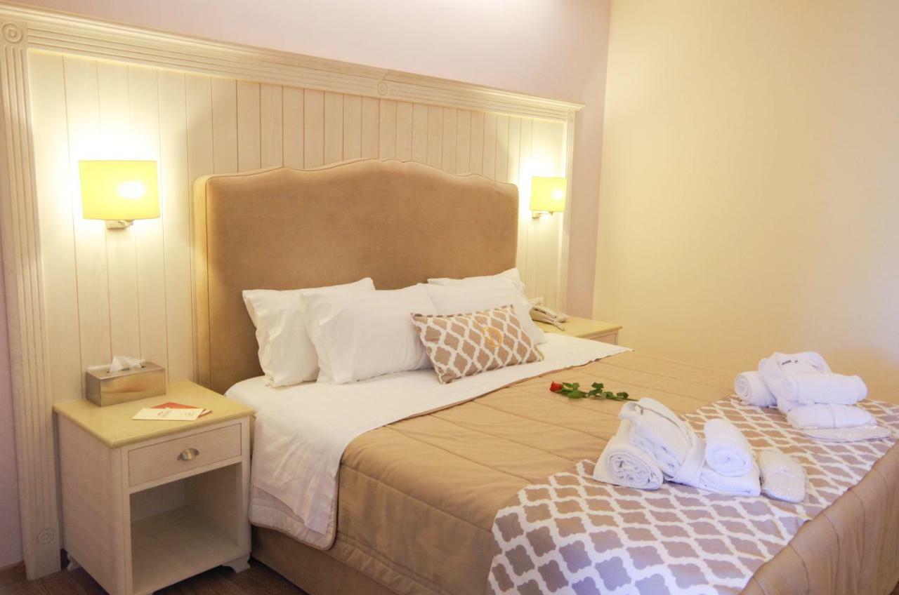 Standard Double Suite