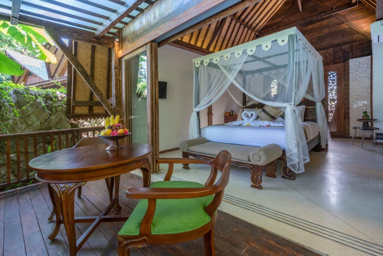 Ethnic One-Bedroom Villa with Balcony