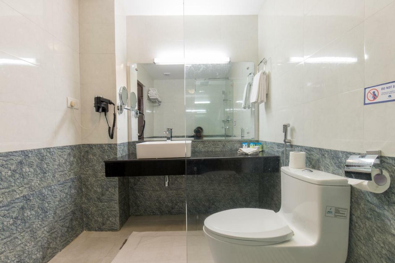 Boutique Double Room with 24 hours Check-In, 20% off on First Spa Treatment & One-Way Complimentary Airport Transfer