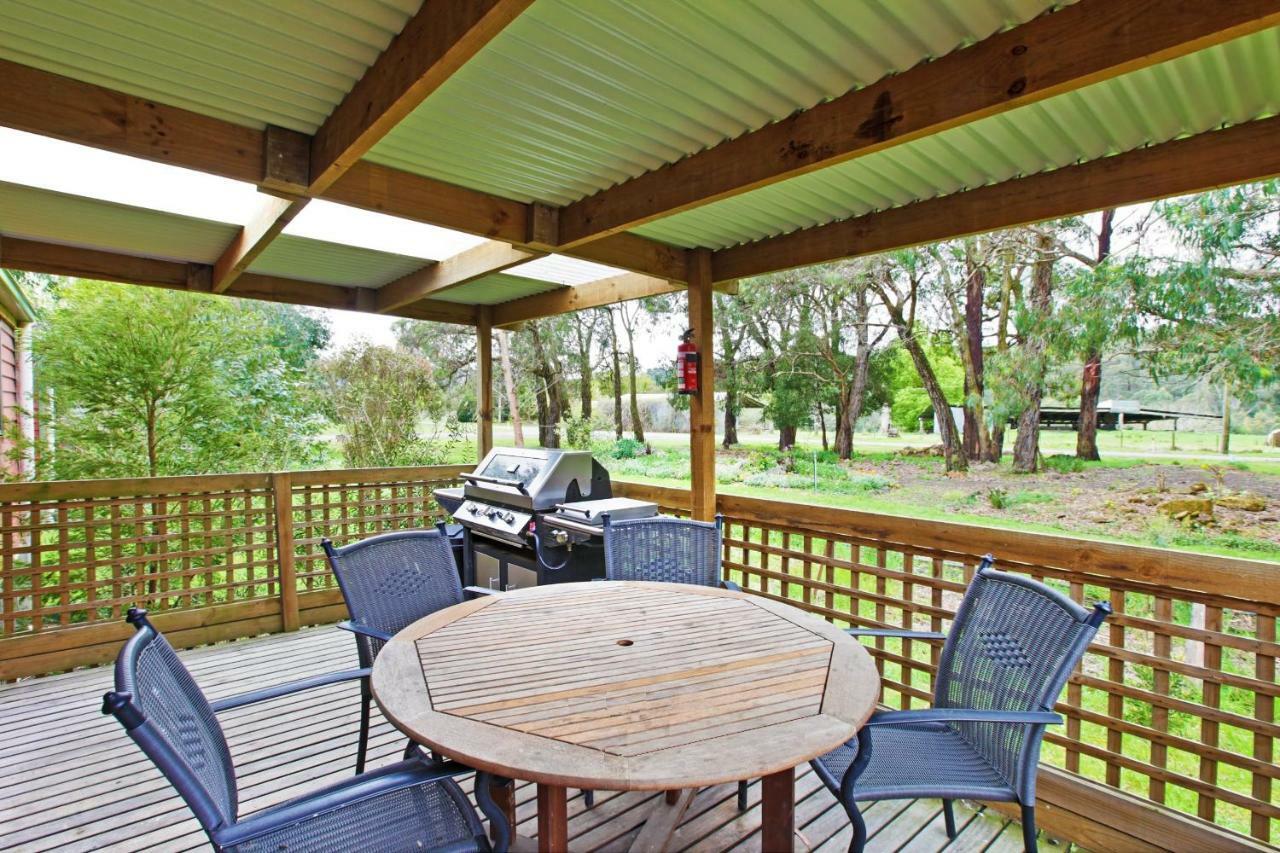 Jacaranda Cabin