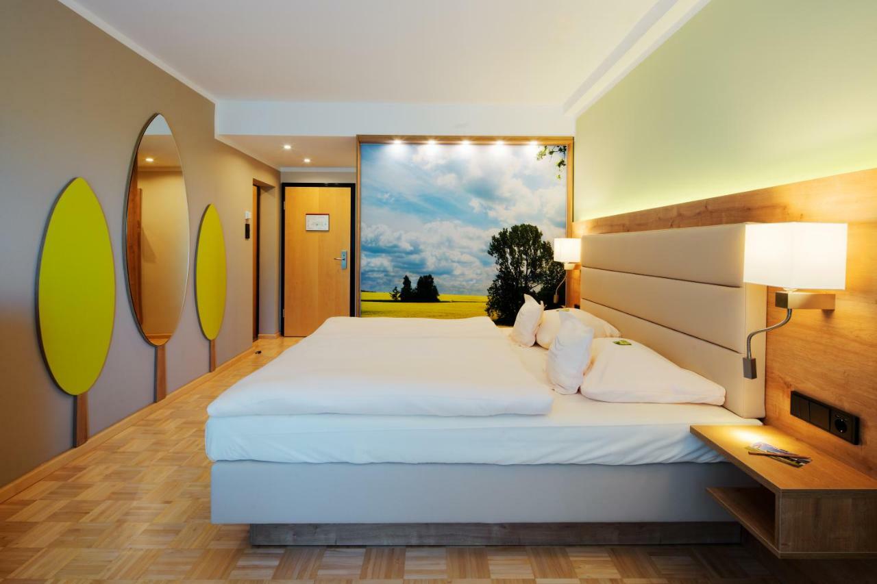 Doppelzimmer mit Balkon