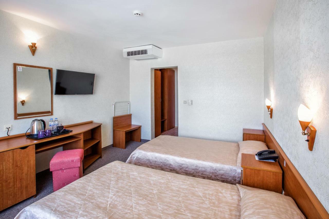 Single Room Partial Sea View