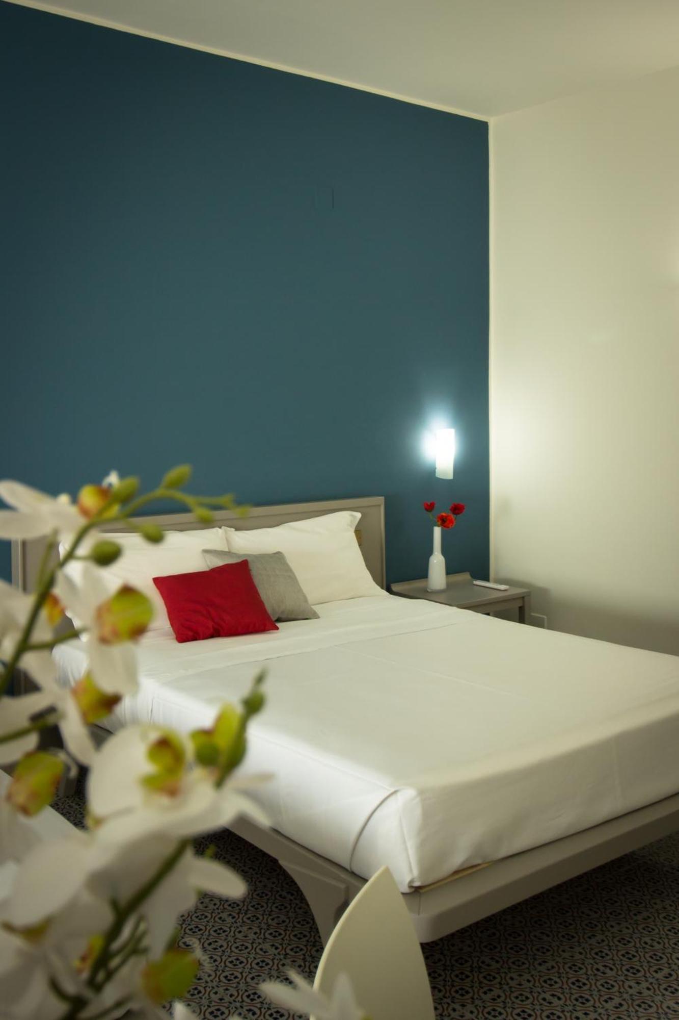 Classic Single Room