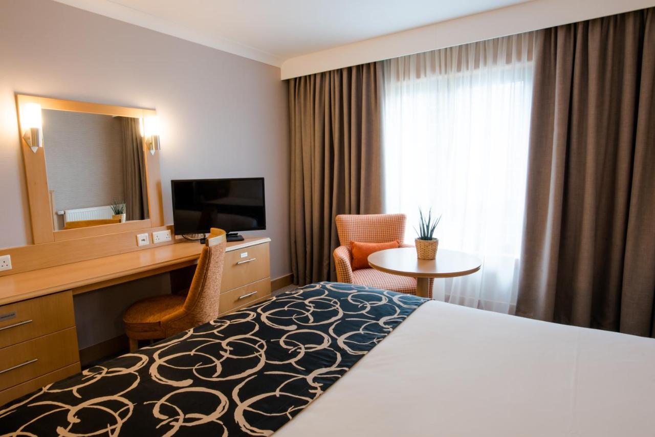 Standard King and Single Room