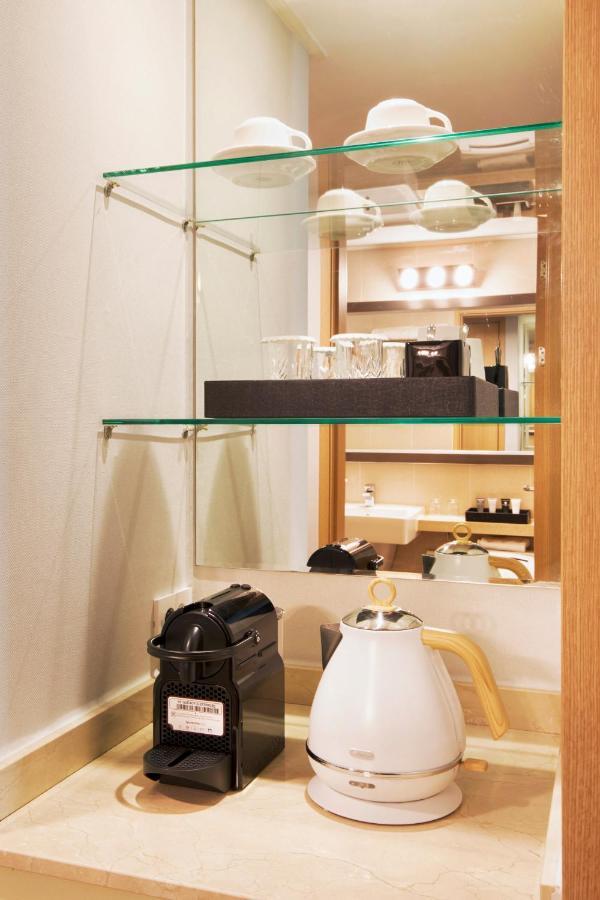 Executive Twin 1 Minibar
