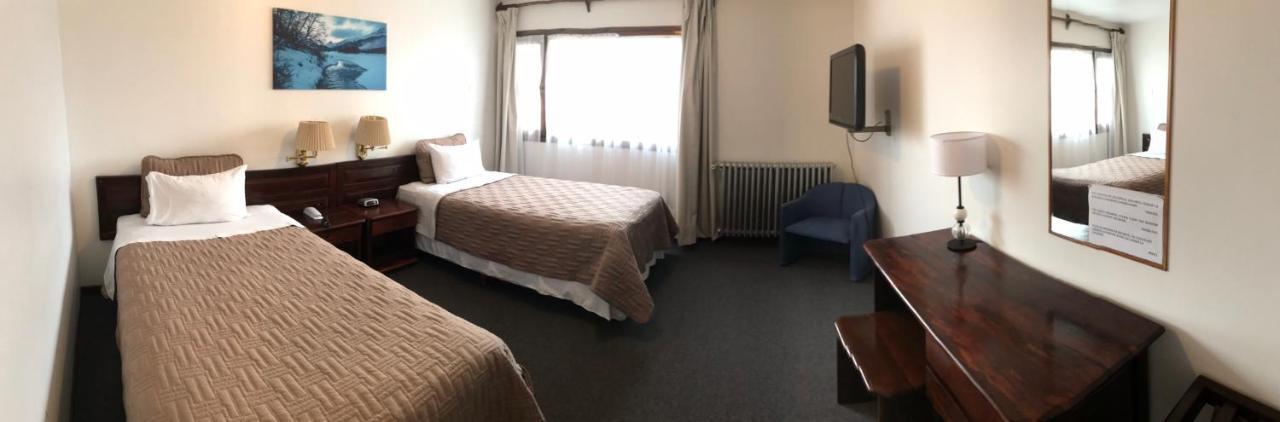 Twin Room (2 Single Beds)