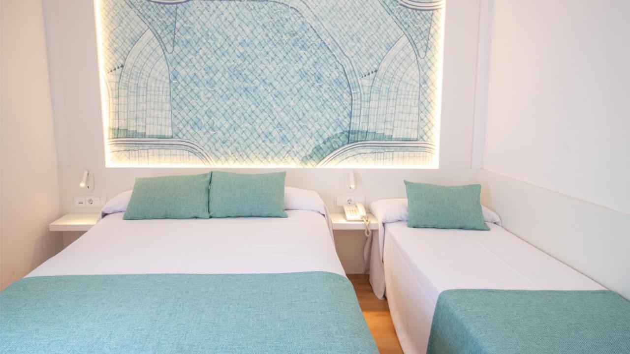 Triple Room (2 Adults + 1 Child)