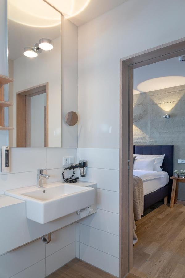 Doppelzimmer mit Balkon
