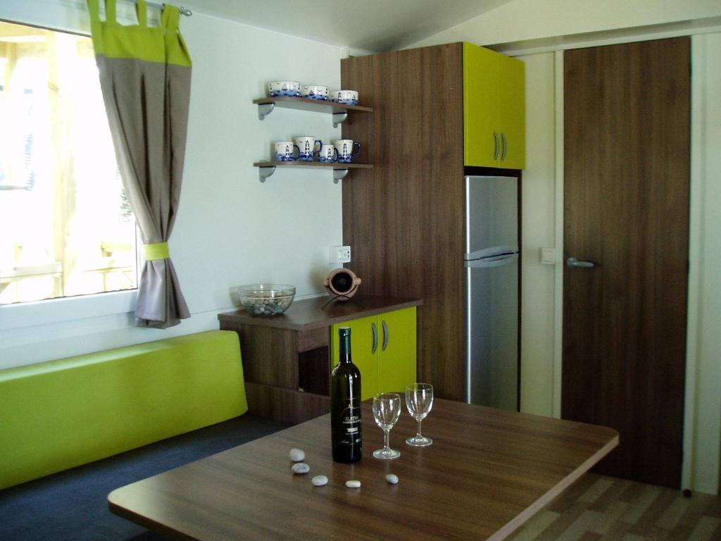 Deluxe Mobilheim mit Terrasse