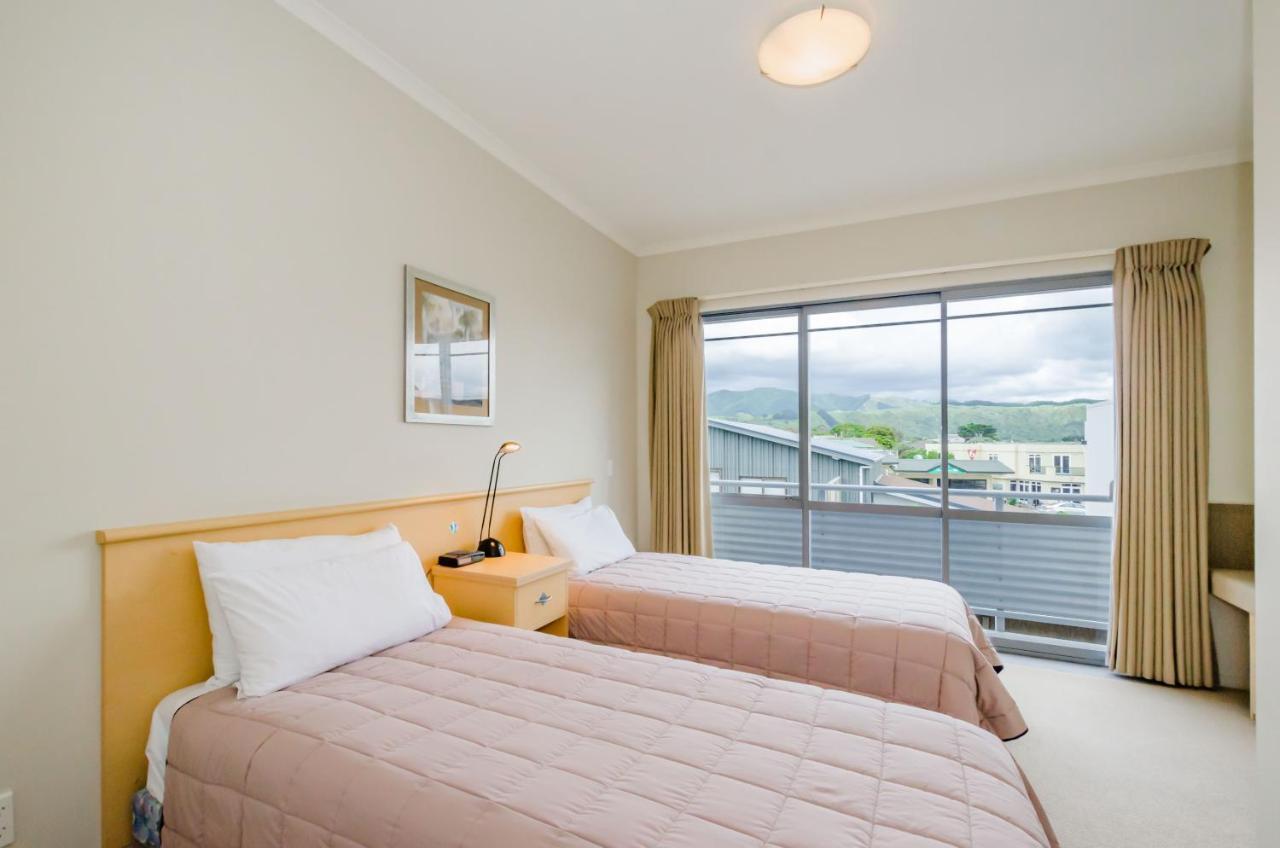 Standard King Suite (Sleeps 5)