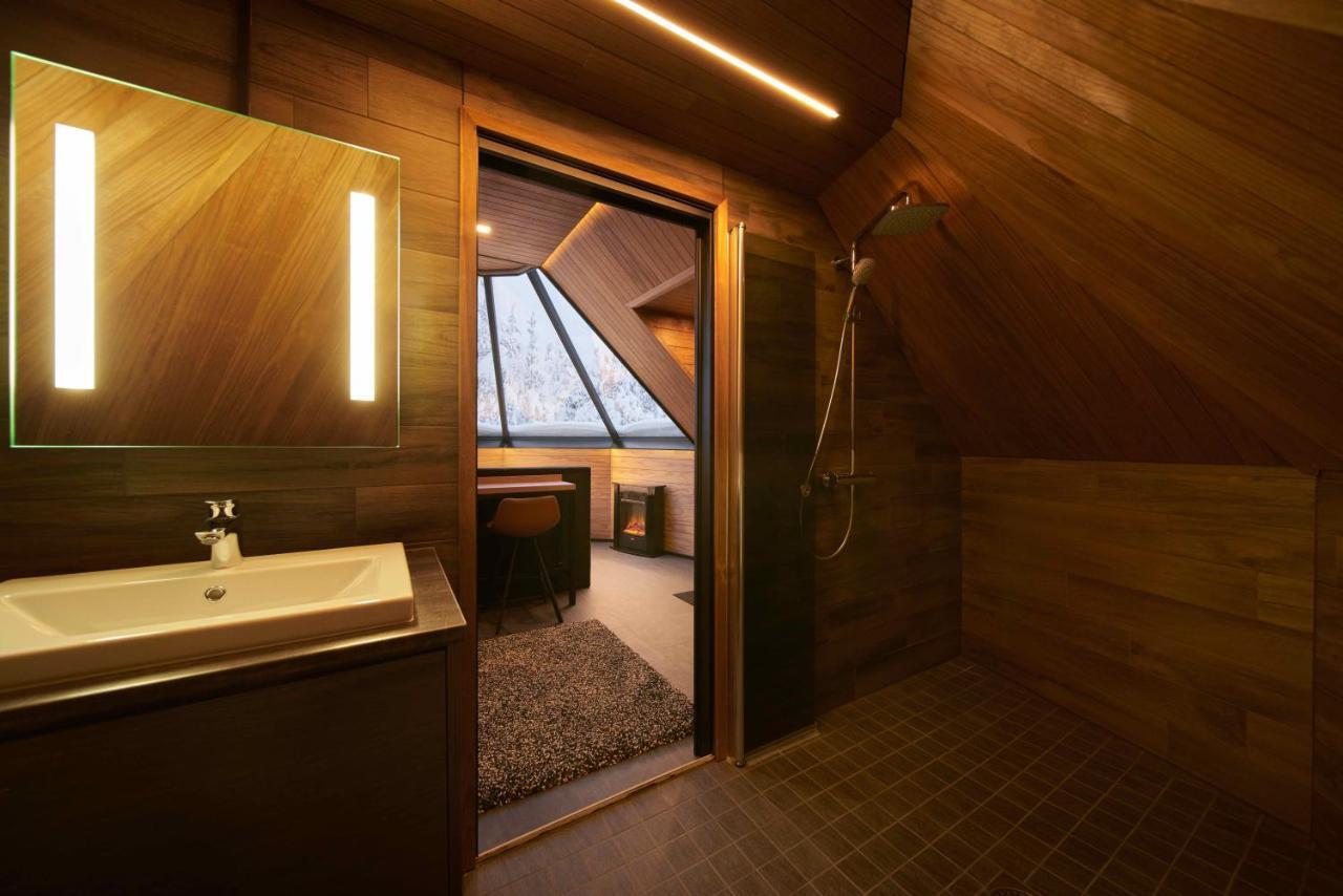Aurora Cabin