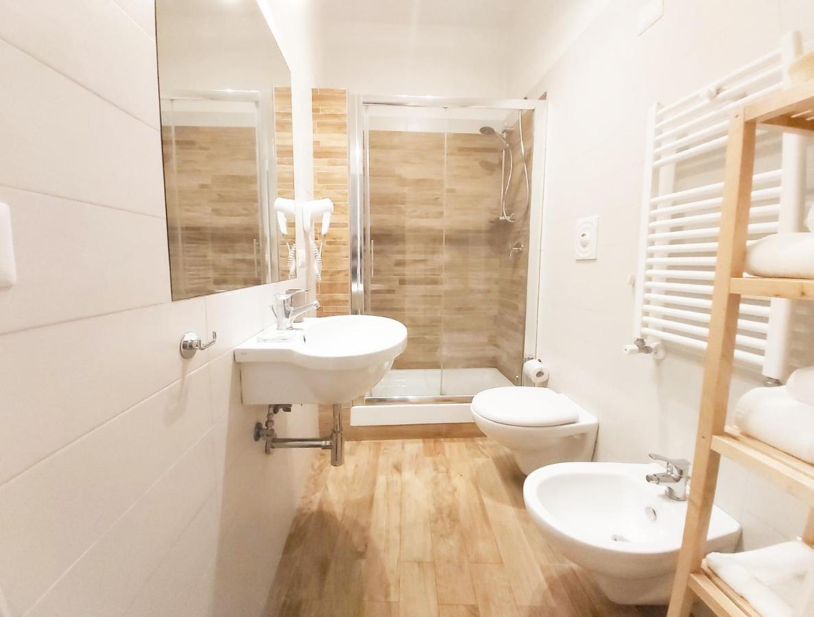 Deluxe Room,943467811:JPEG