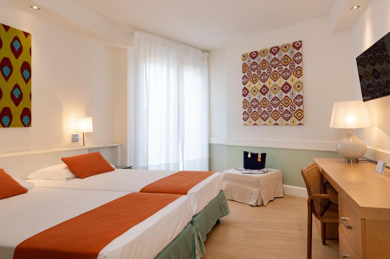 Standard Single Room,944480773:JPEG