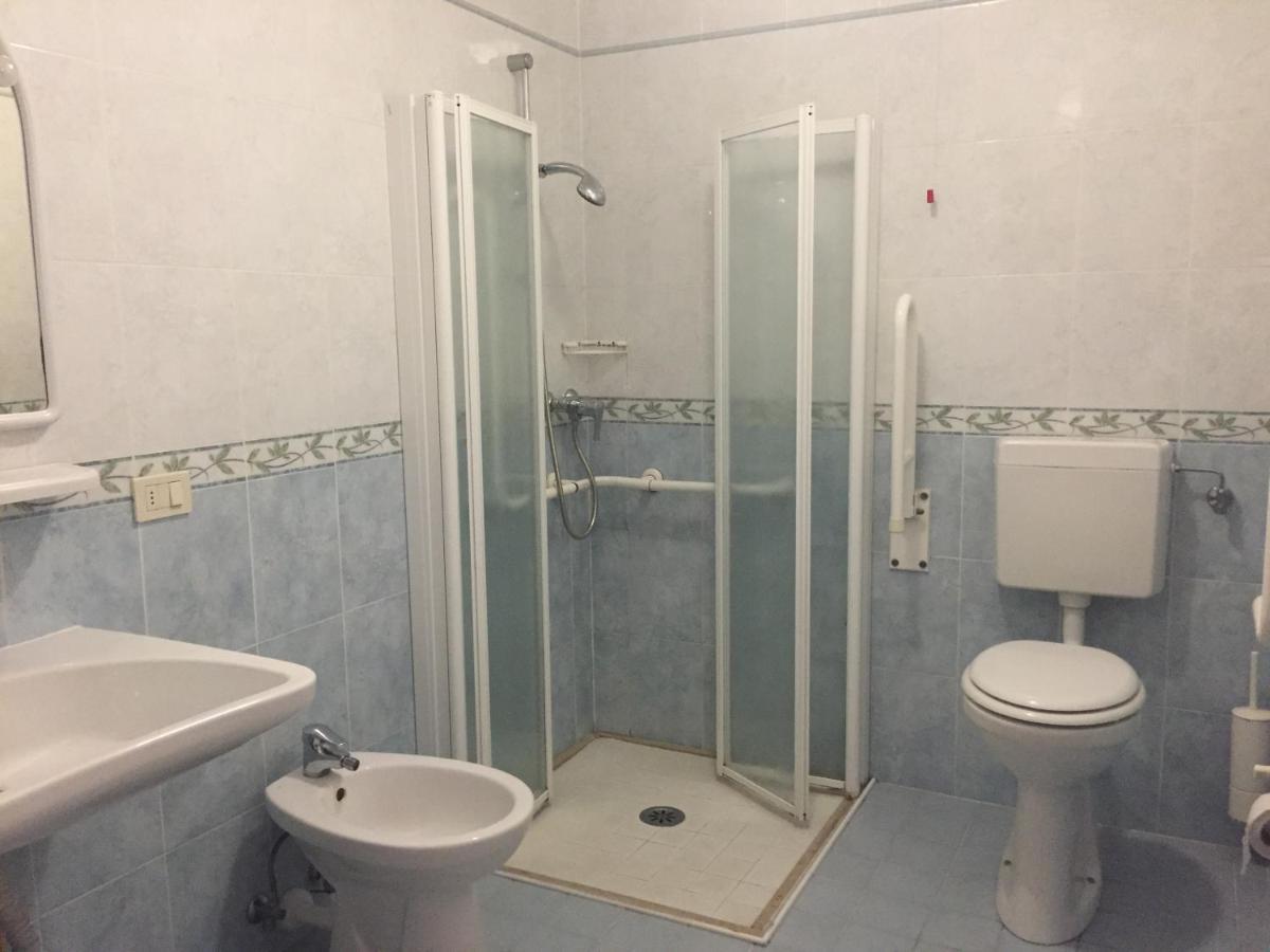 Triple Room,1395425099:JPEG
