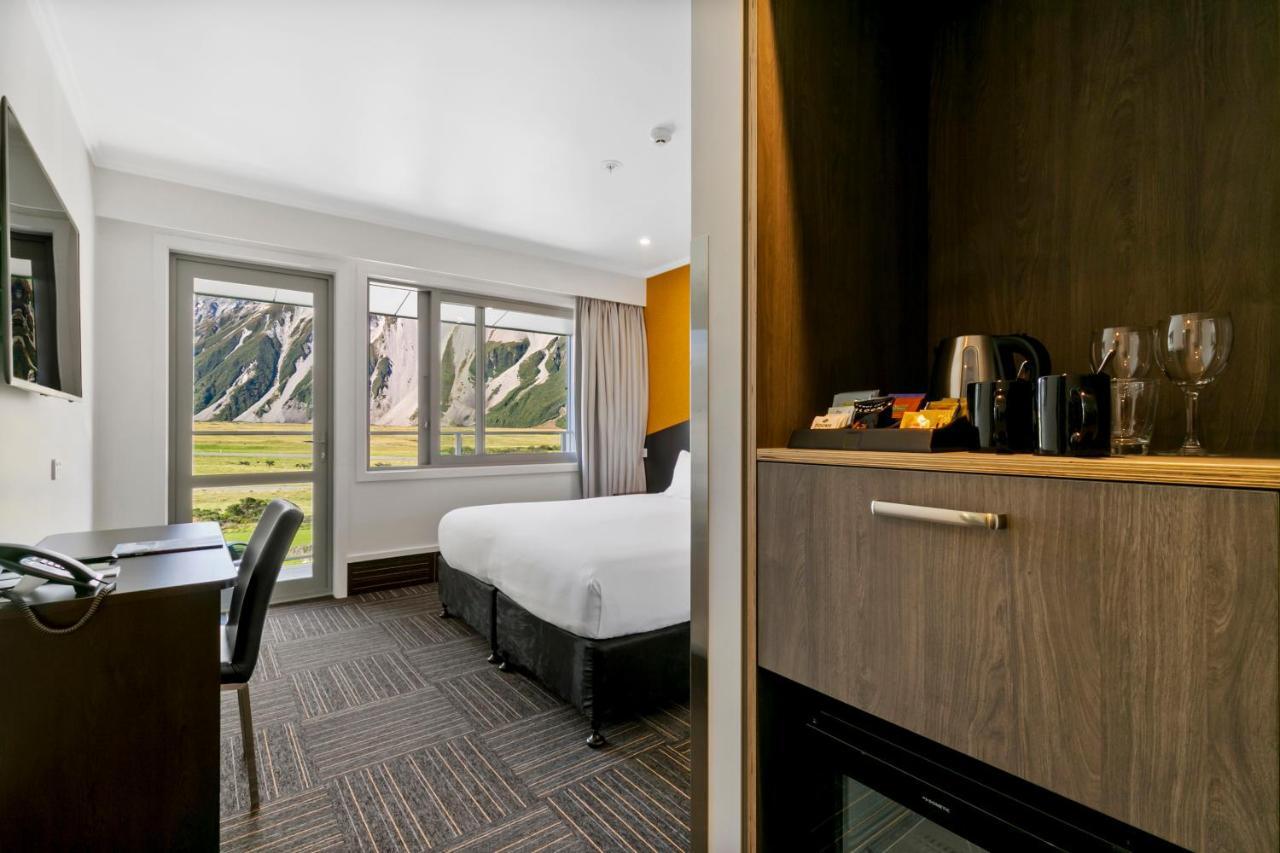 Mt Cook Lodge Double or Twin Room view