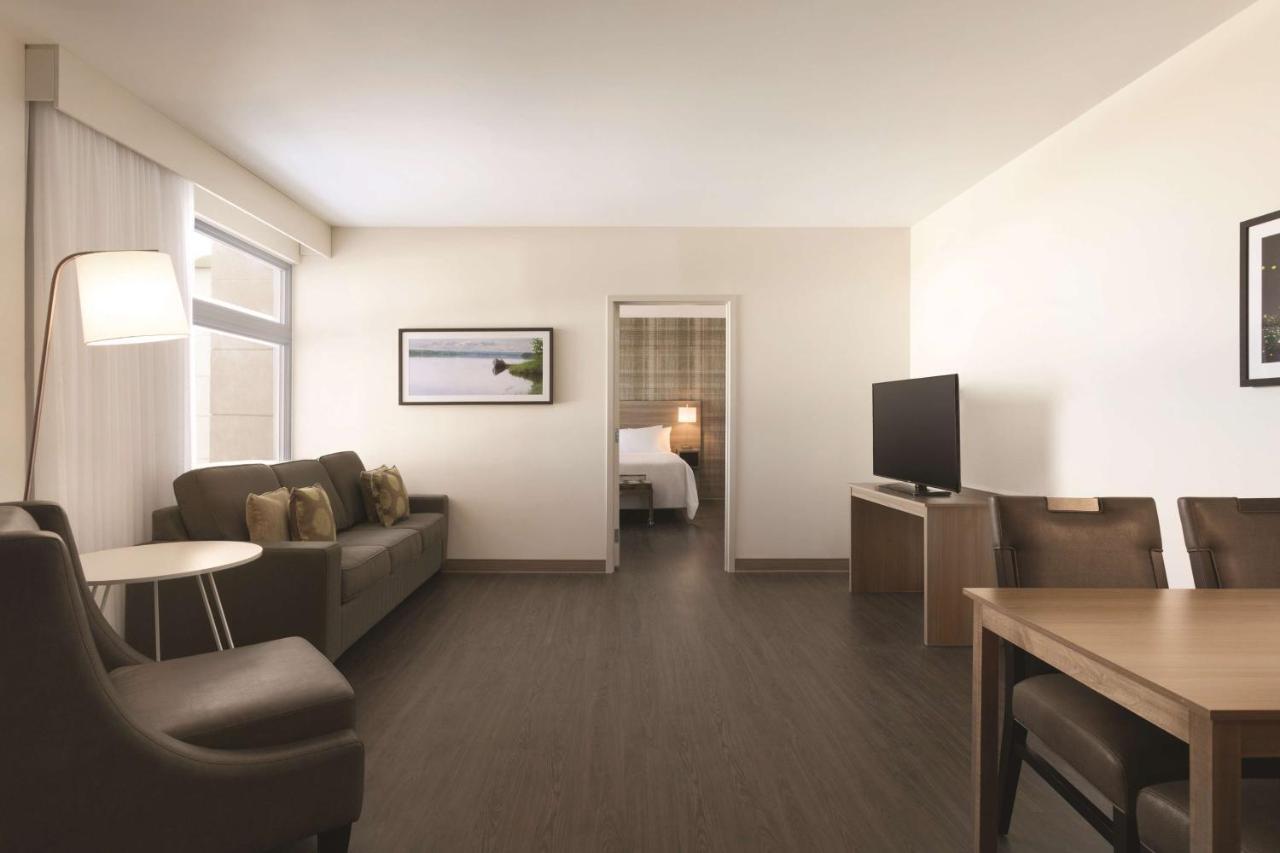 One-Bedroom King Suite with Sofa Bed - Non-Smoking