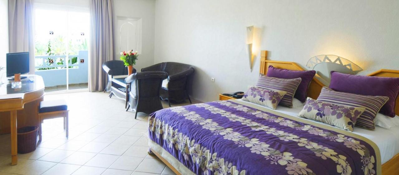 Double or Twin Room,964216084:JPEG