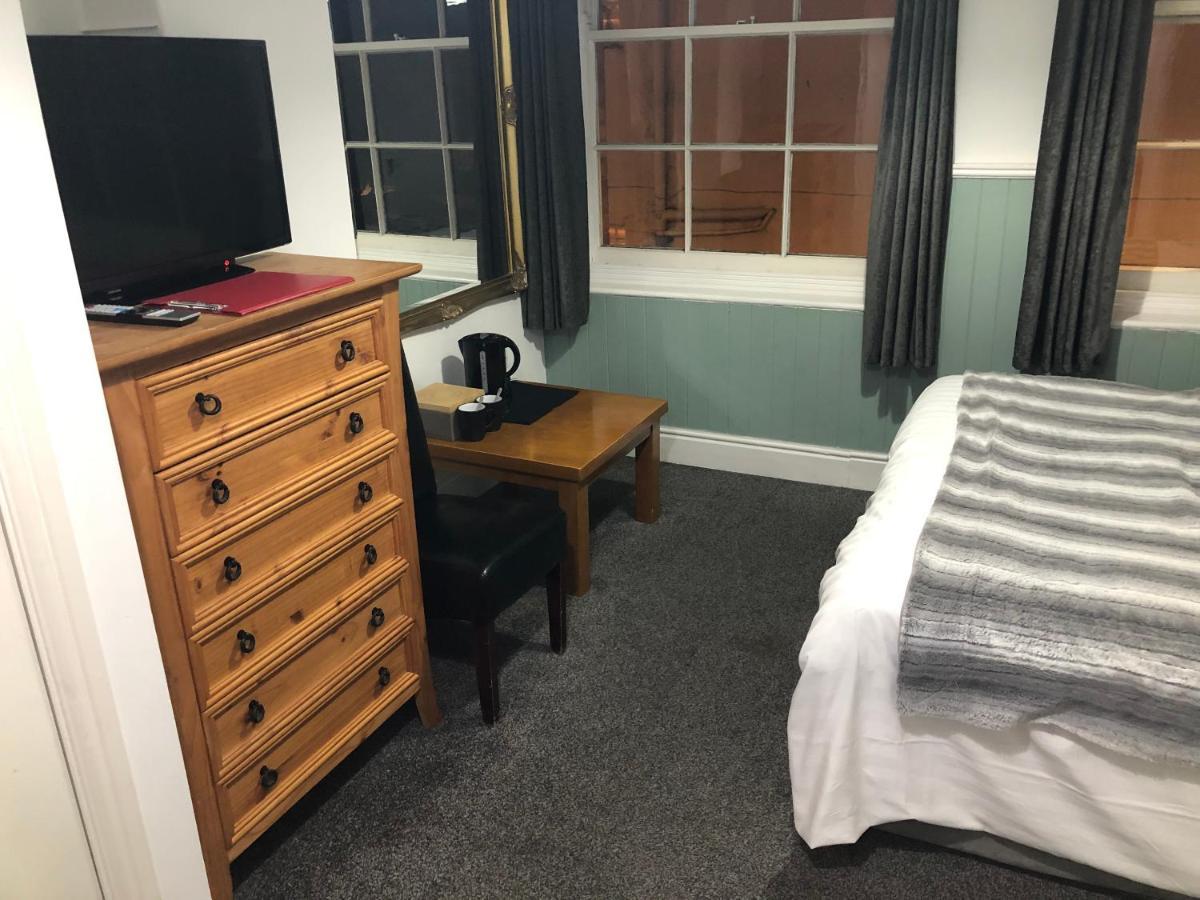 Deluxe Zimmer mit Kingsize-Bett
