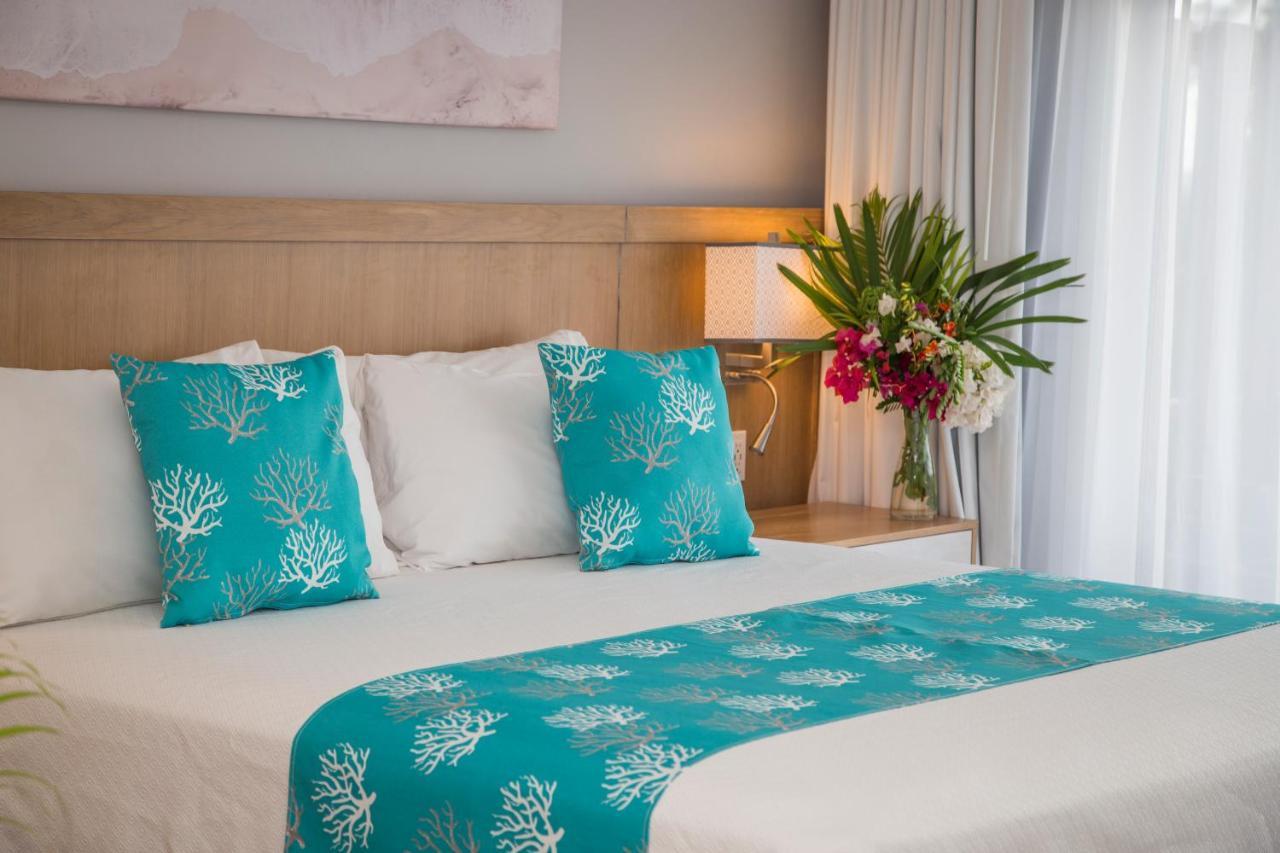 Junior Suite with Garden View