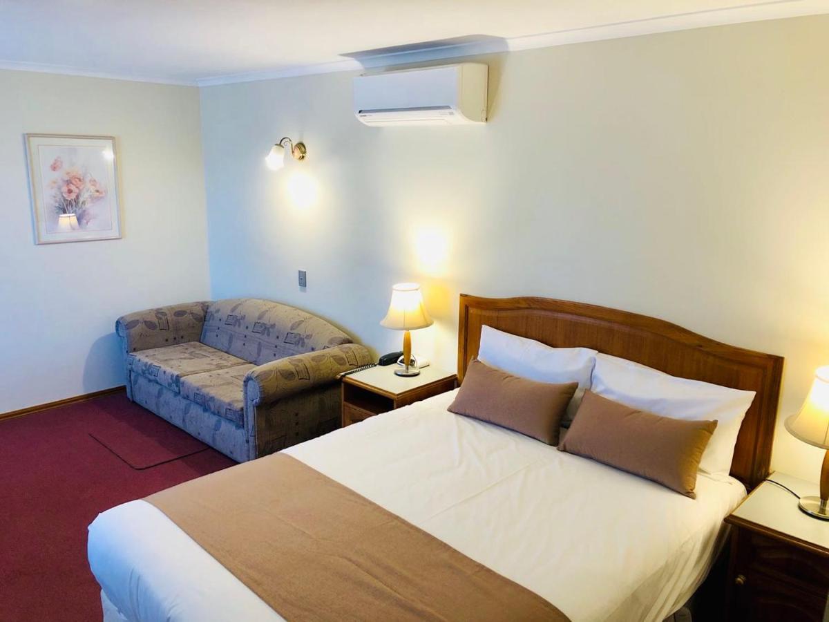 Queen Room