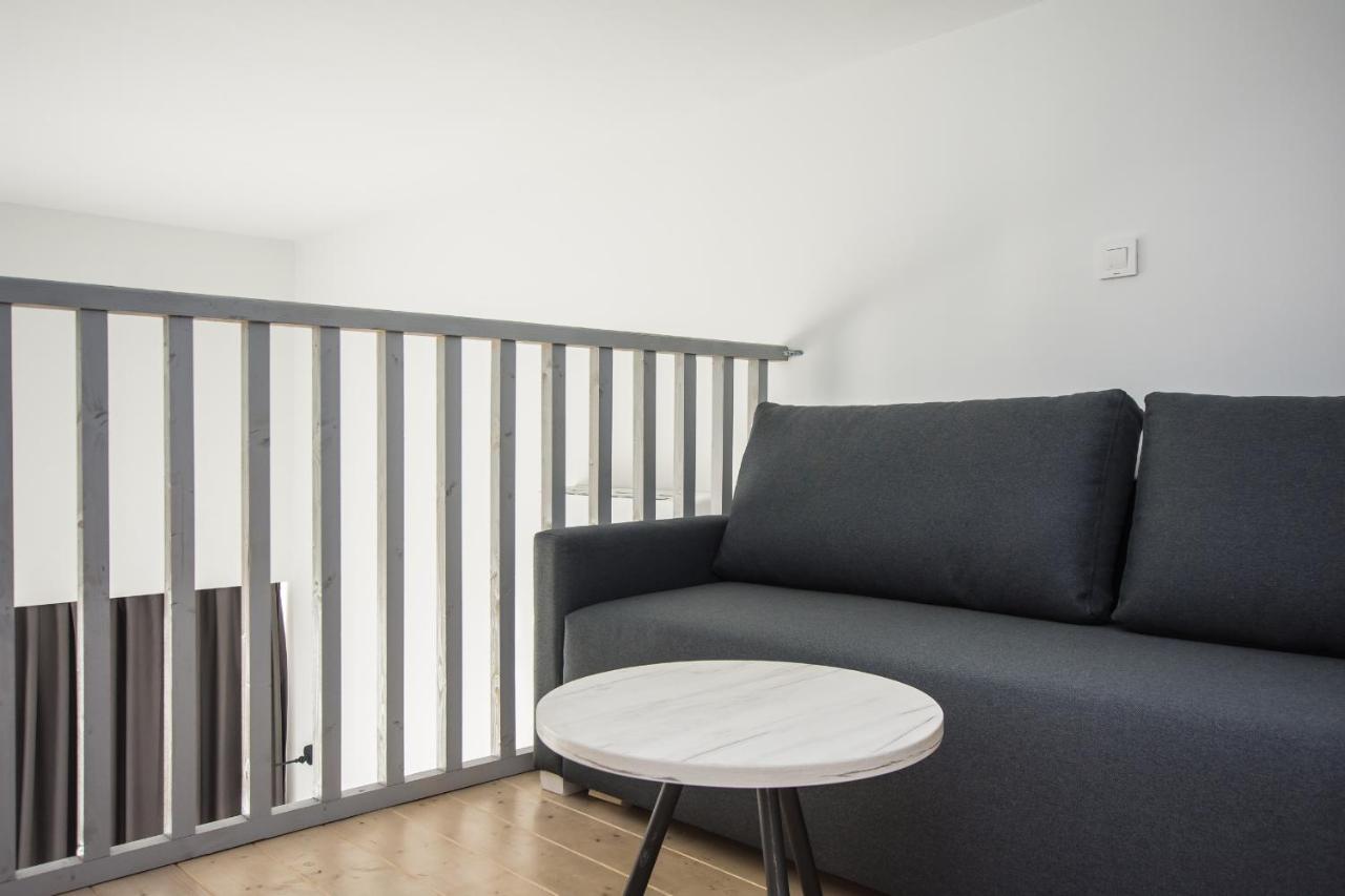 Deluxe Family Room,1294039366:JPEG