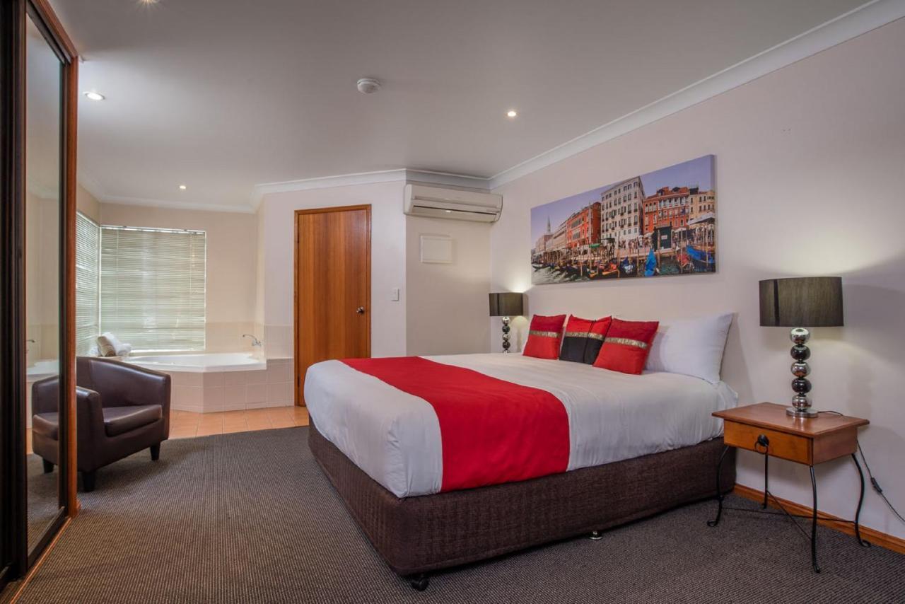 Executive Spa Suite,974291245:JPEG