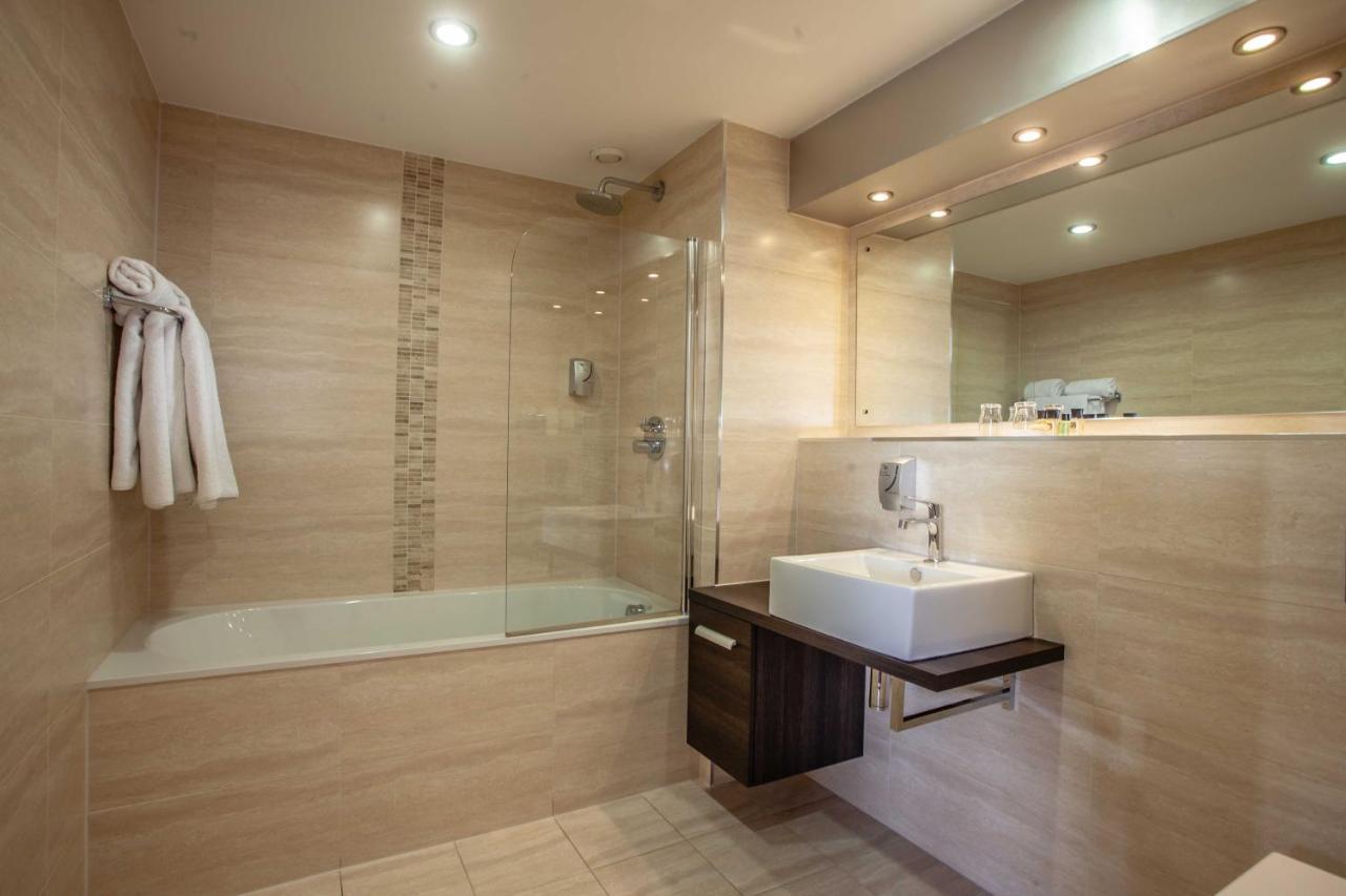 Superior Room with Pitch View