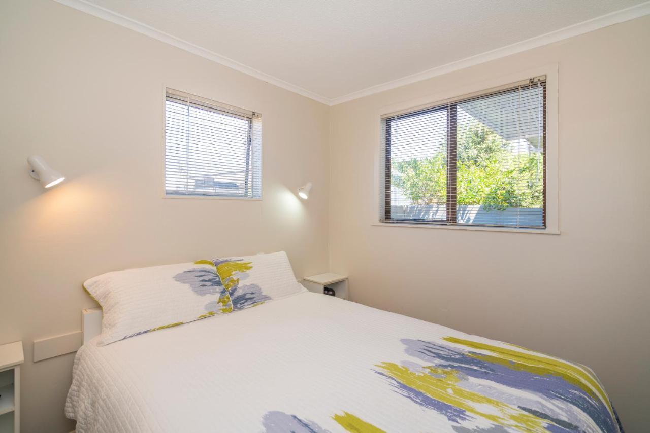 One-Bedroom Suite Sea View