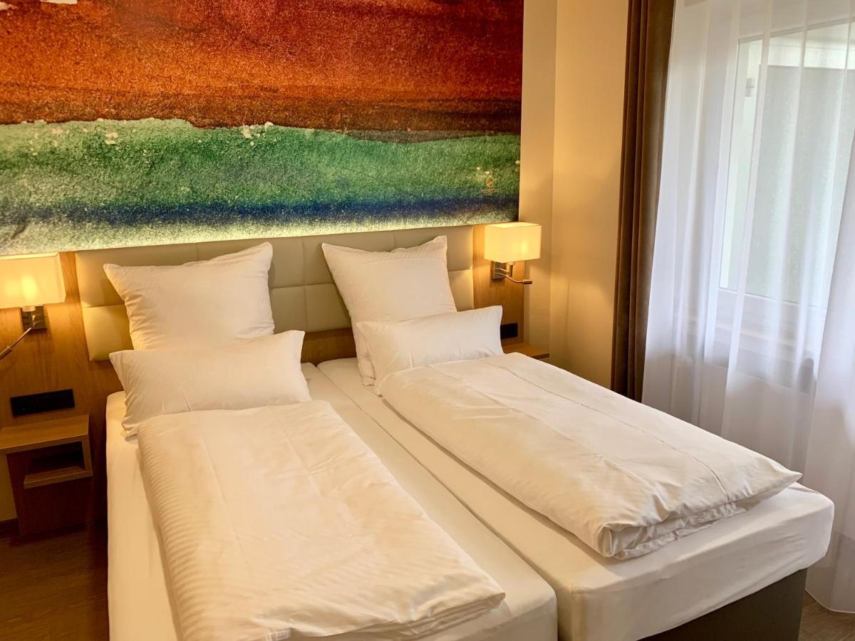 Doppelzimmer mit Balkon