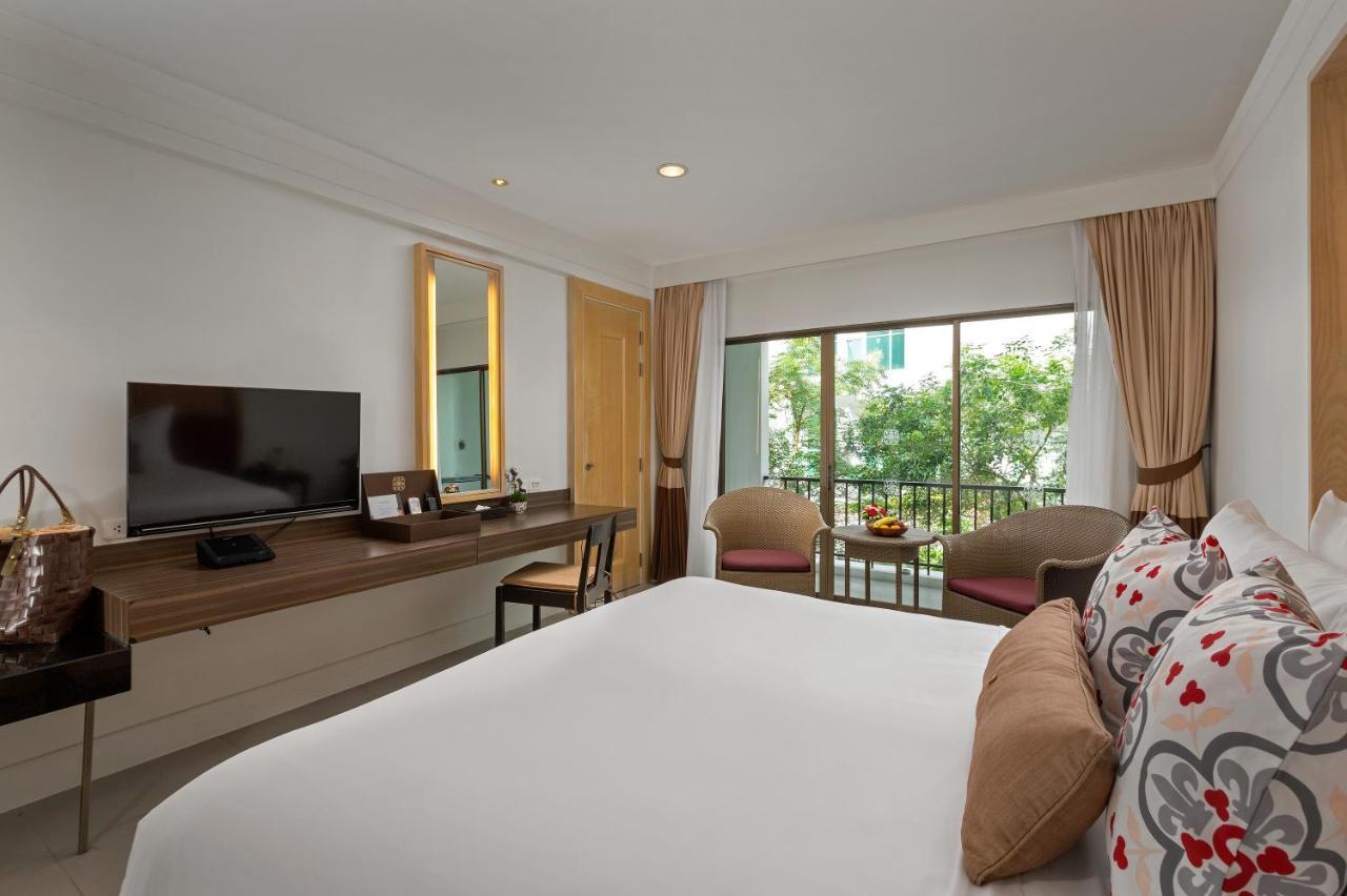 Deluxe Double or Twin Room,985423945:JPEG