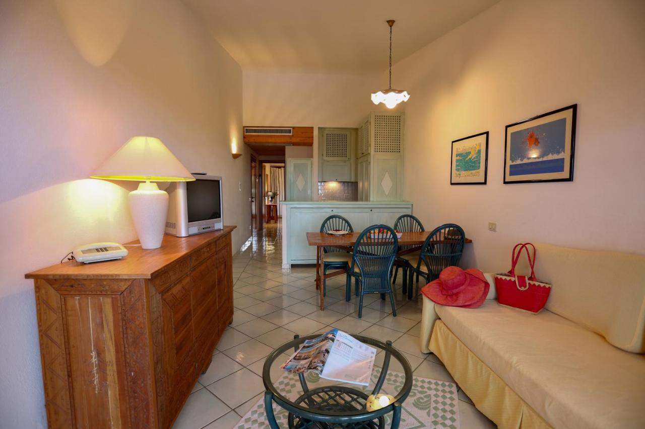 Superior Apartment,989556880:JPEG