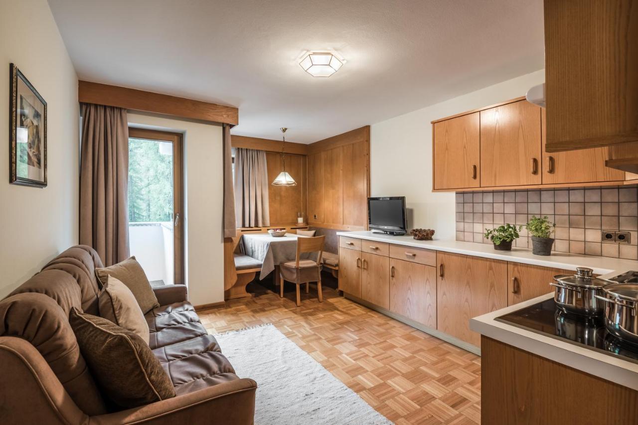 One-Bedroom Apartment,991603624:JPEG