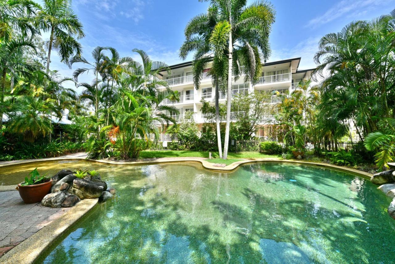 One-Bedroom Apartment - Pool/Garden View