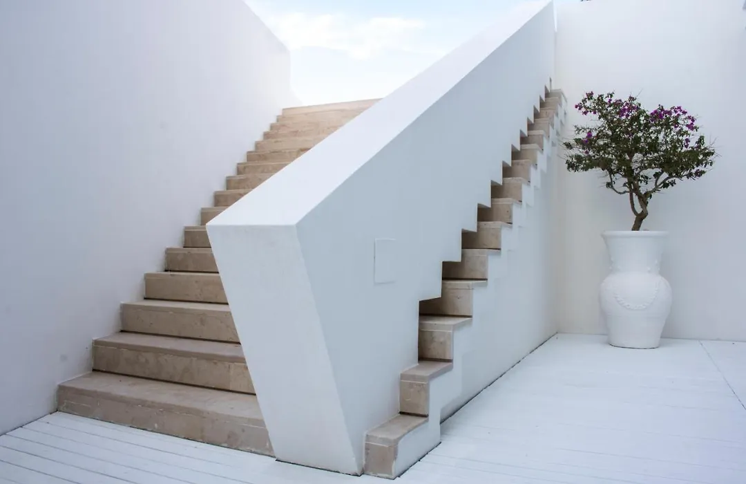 White Hotel-1