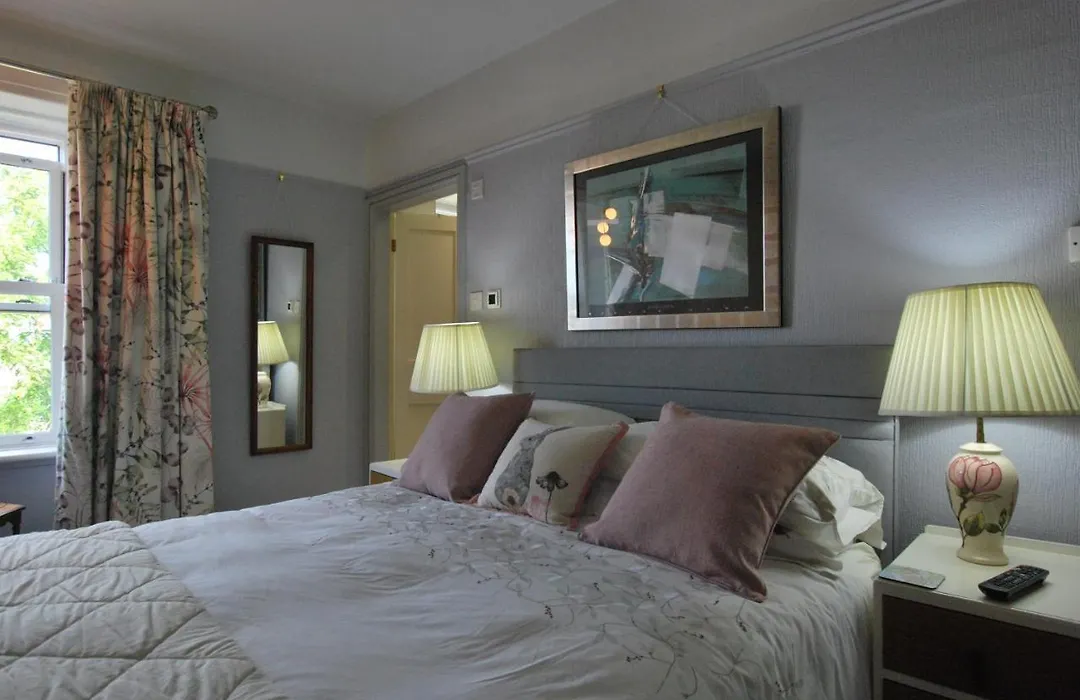 Kentwood Guest House-1