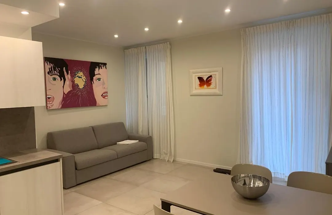 Casa Vacanze Residence Ideale Suites And Apartments-1