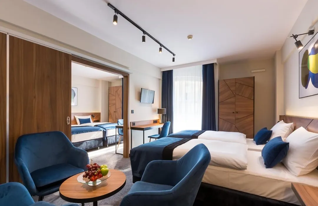Ascot Premium Hotel-1