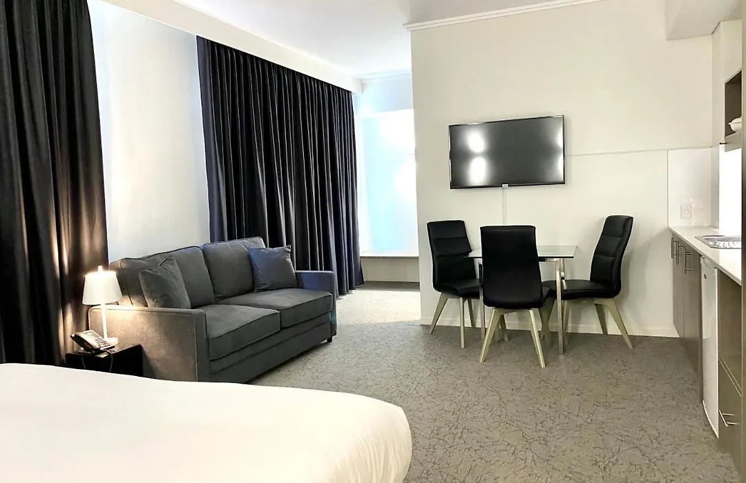 New Haus By Hougoumont Hotel, Former Bannister 22-1