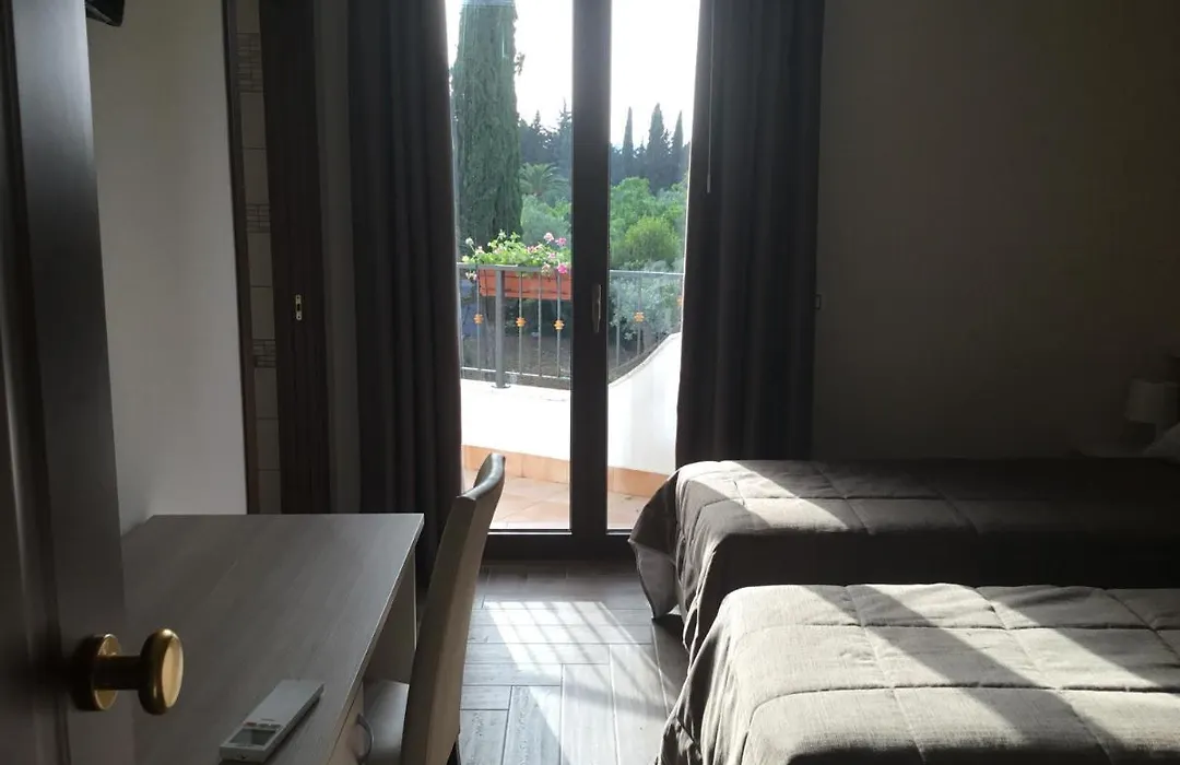 Villa Niscima-1