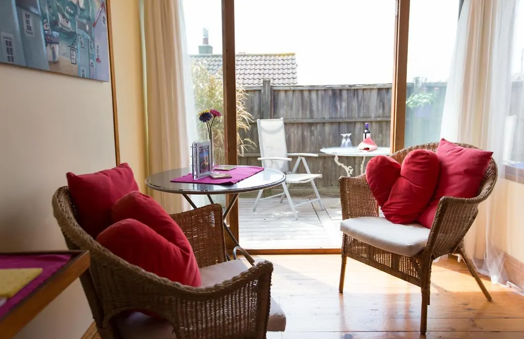 Heatherbell Cottage Guest Accommodation-1