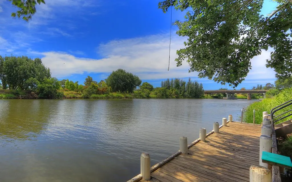 Nrma Bairnsdale Riverside Holiday Park-1