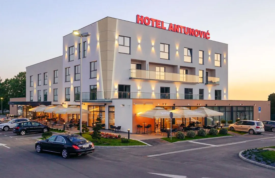Antunovic Hotel East-1