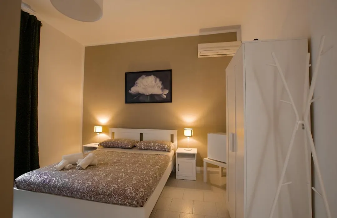 Living Salerno B&b-1