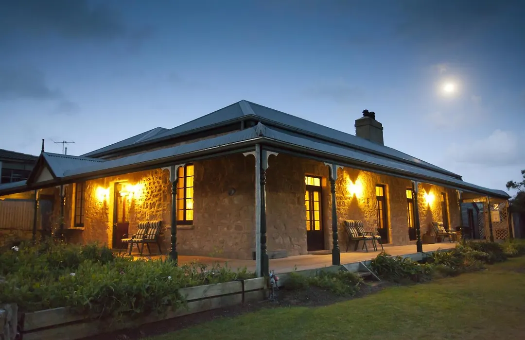 Robe House Heritage Accommodation-1