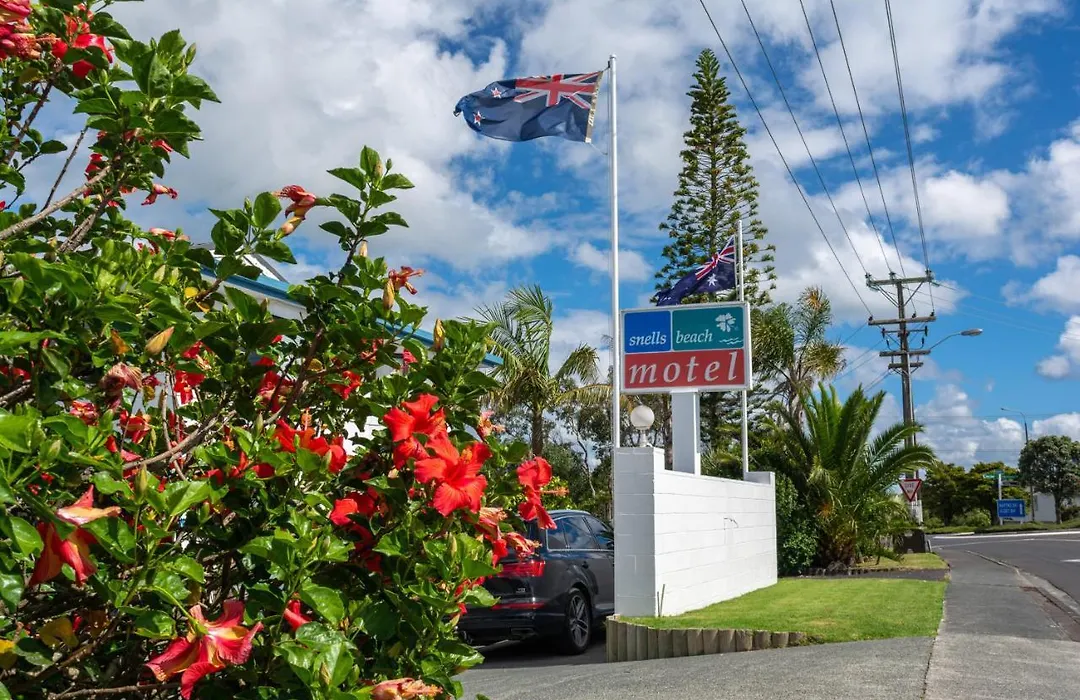 Snells Beach Motel-1