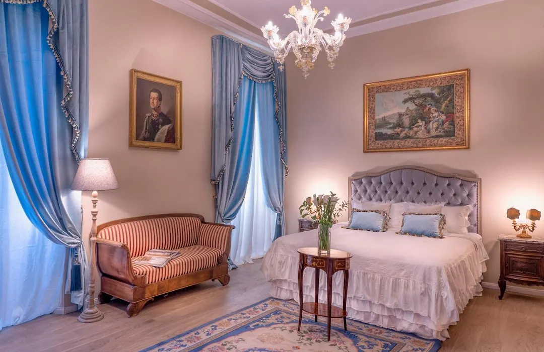 Palazzo Cavagna Sangiuliani-1