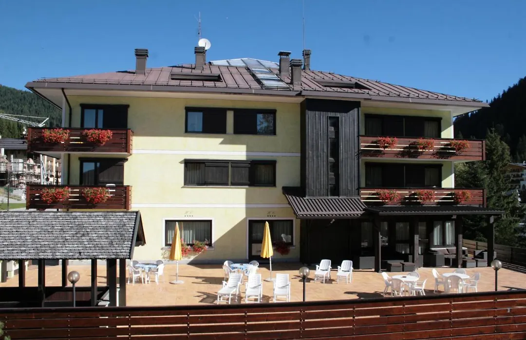 Hotel Cristallo-1